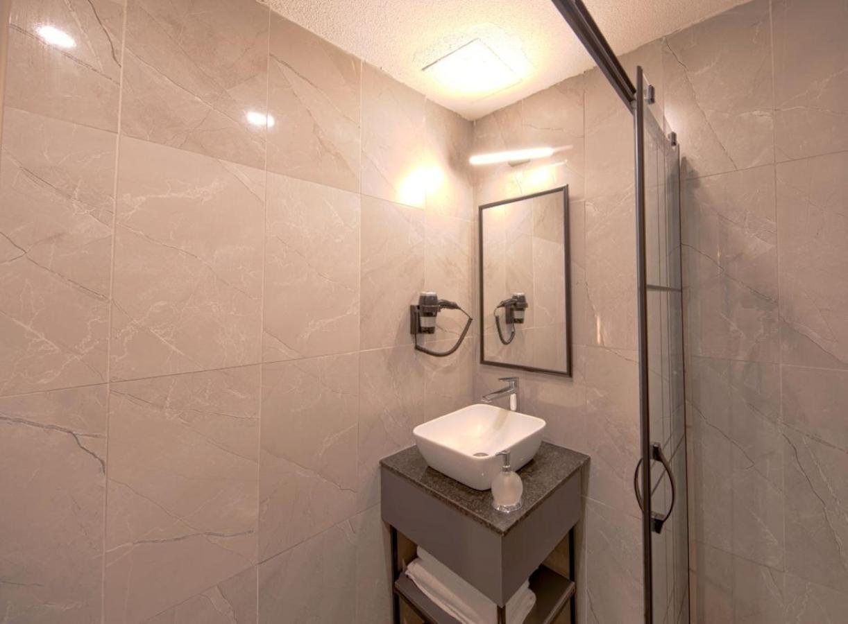 Istanbul City Airport Hotel エクステリア 写真